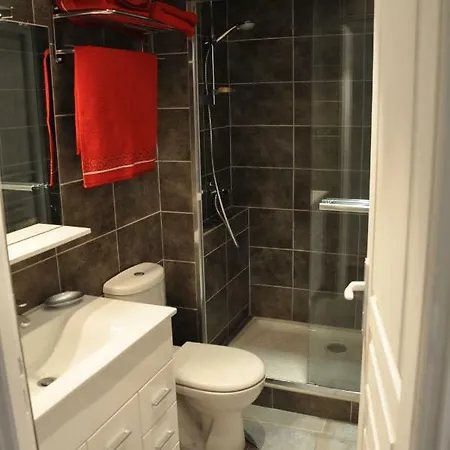 Apartment Proche Du Port Nice