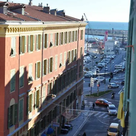 Proche Du Port Appartement Nice